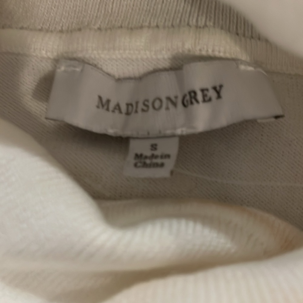 Madison Grey New York white sweater turtleneck - Picture 4 of 6